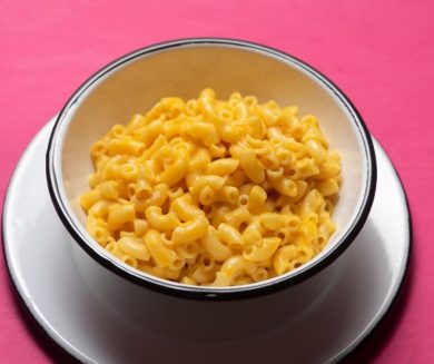 Longhorn Steakhouse Mac and Cheese Review - Fast Food Menu Prices