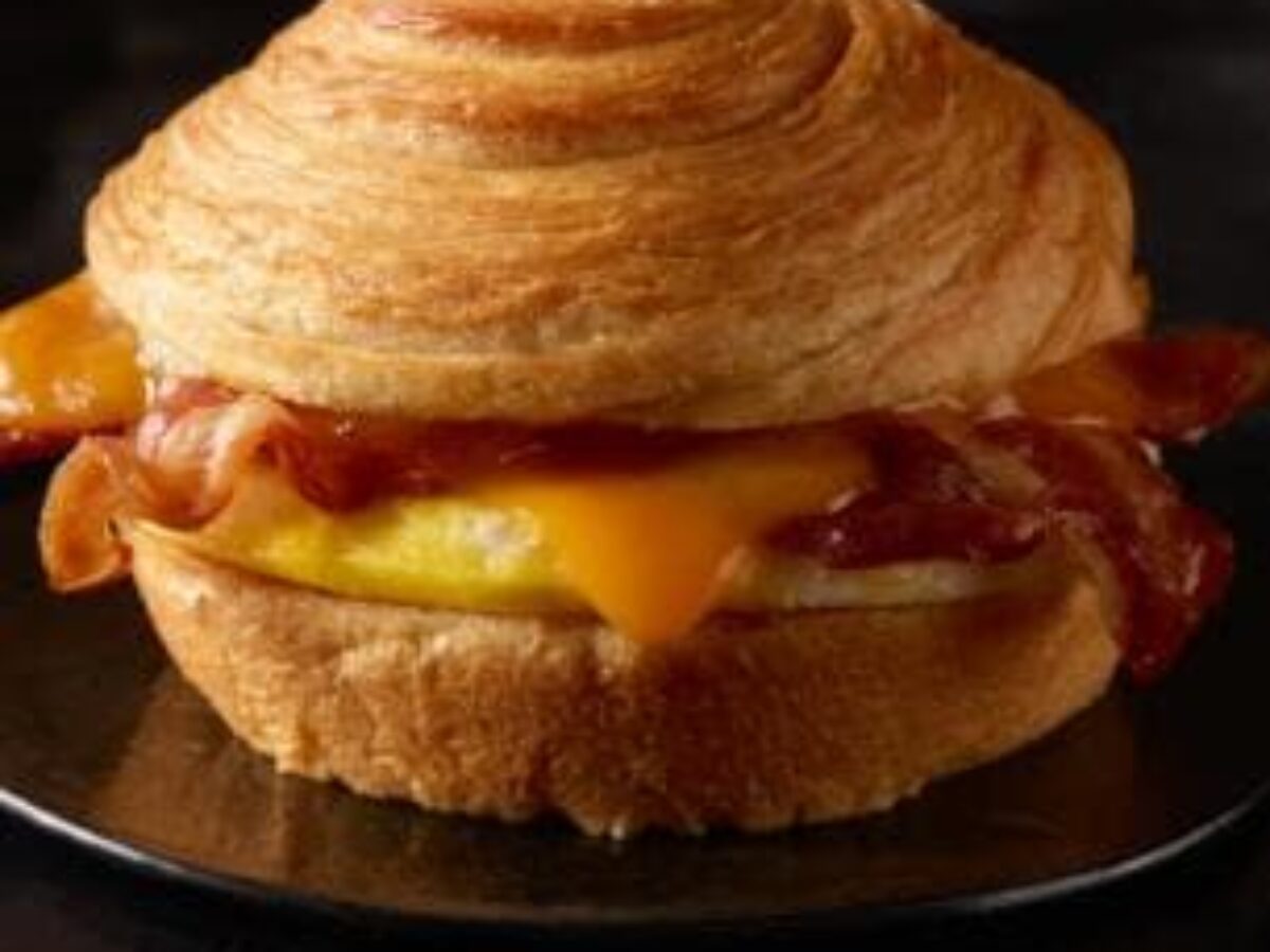 Sausage, Cheddar & Egg Sandwich: Starbucks Coffee Company